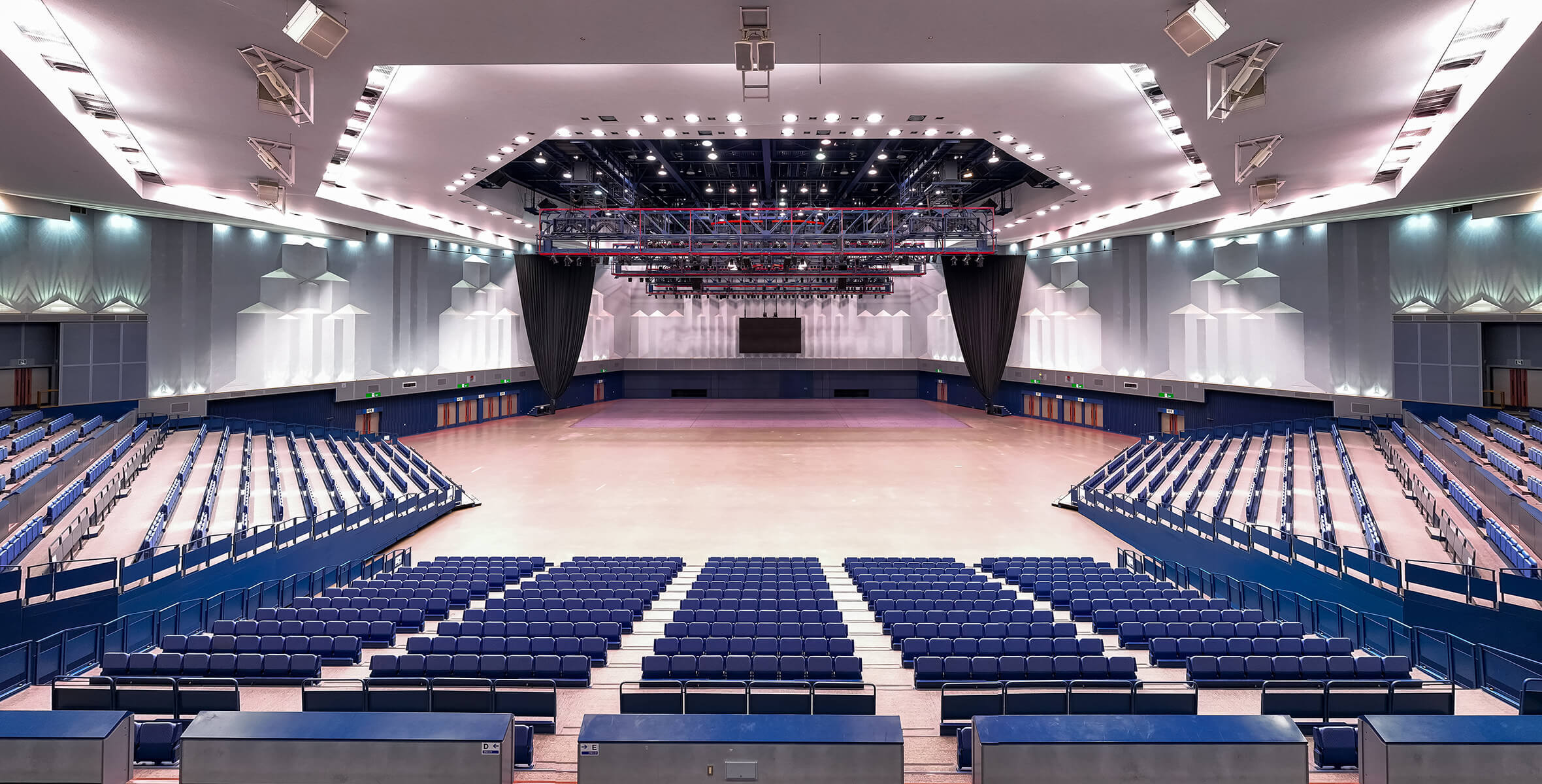 アスティとくしまの座席、キャパ、アクセス、コンサートスケジュールライブ・セットリスト情報サービス LiveFans ライブファンズ