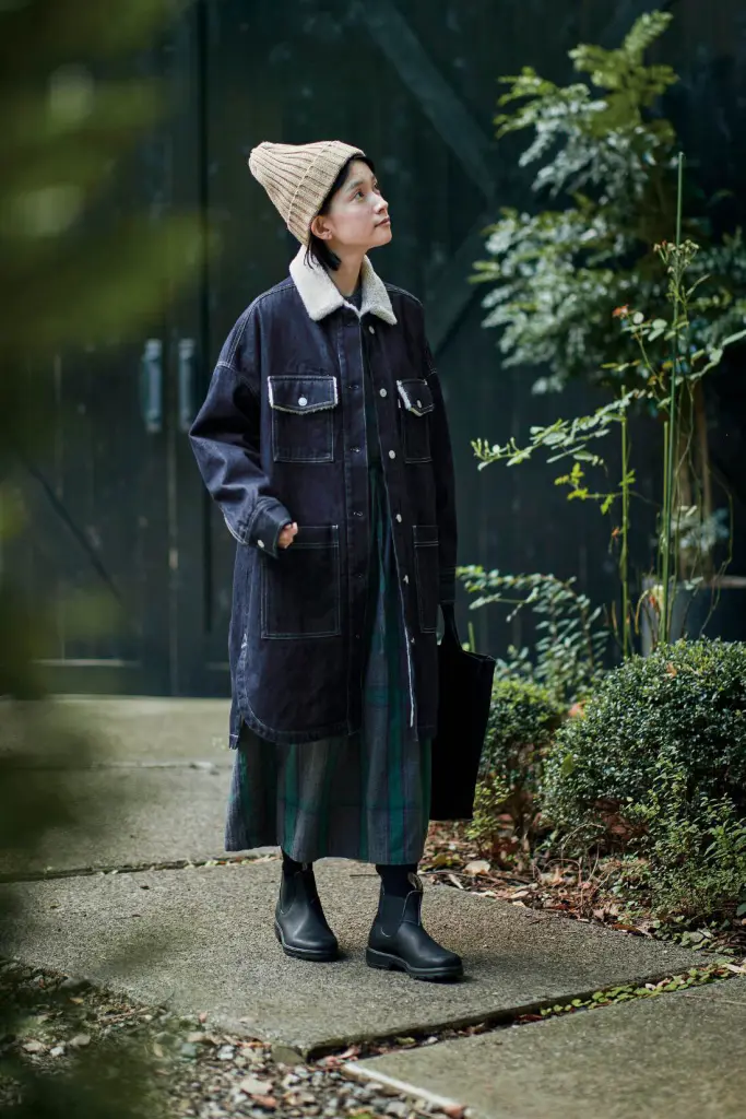 11月のディズニーはどんな服装で行く？気温差と防寒も叶えるおしゃれ天気