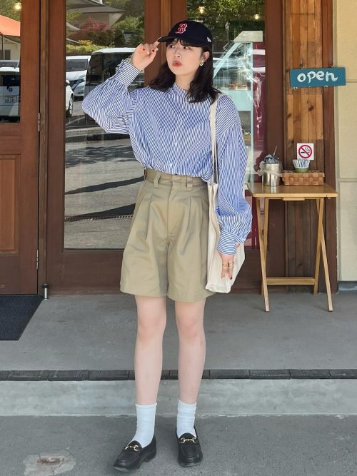 タックスリーブTシャツを夏の通勤コーデに！大人可愛いデザインできちんと感も簡単にMORE