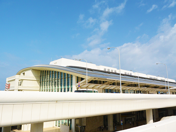 那覇空港飛行機撮影スポットガイド！国内線展望デッキではどんな飛行機写真が撮れる？とりひこライフ