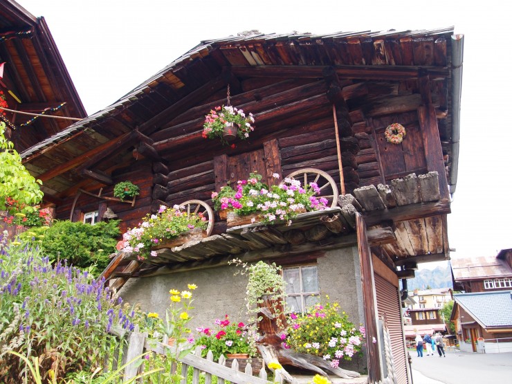 『007』ロケ地巡り 日帰りツアー シルトホルンインターラーケン・ベルン発Klook