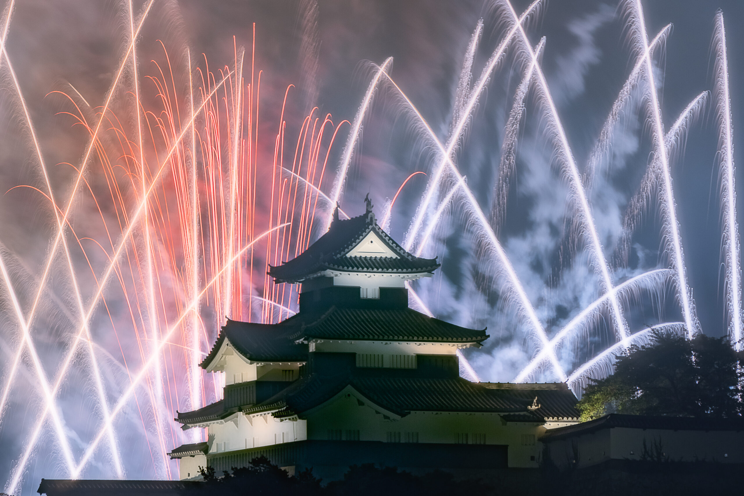 お城×ヒコーキ＝エモい春。大阪城の写真で富士フイルムメタバースフォトコンに入賞しました！撮り方のコツもご紹介ぁゅ✈️⭐️星占い師・写真家