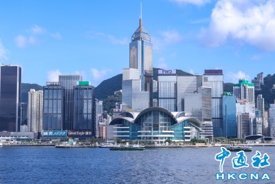 香港會展新海誠風📸Just click the follow button❗