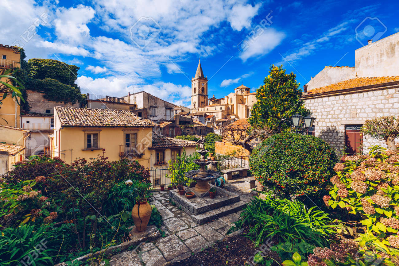 37,800点を超えるシチリア島のストックフォト、写真、そしてロイヤリティフリーの画像 - iStockイタリア, 青の洞窟, ヨーロッパ