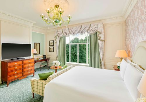 サヴォイホテル完全ガイド ロンドン屈指の五つ星ホテル、その歴史・格式・魅力を詳しく紹介