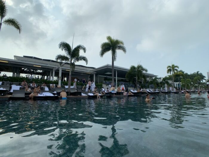 ✩ ゆうか ✩✈️マリーナベイサンズ プール気持ち良すぎ👙❤️﻿