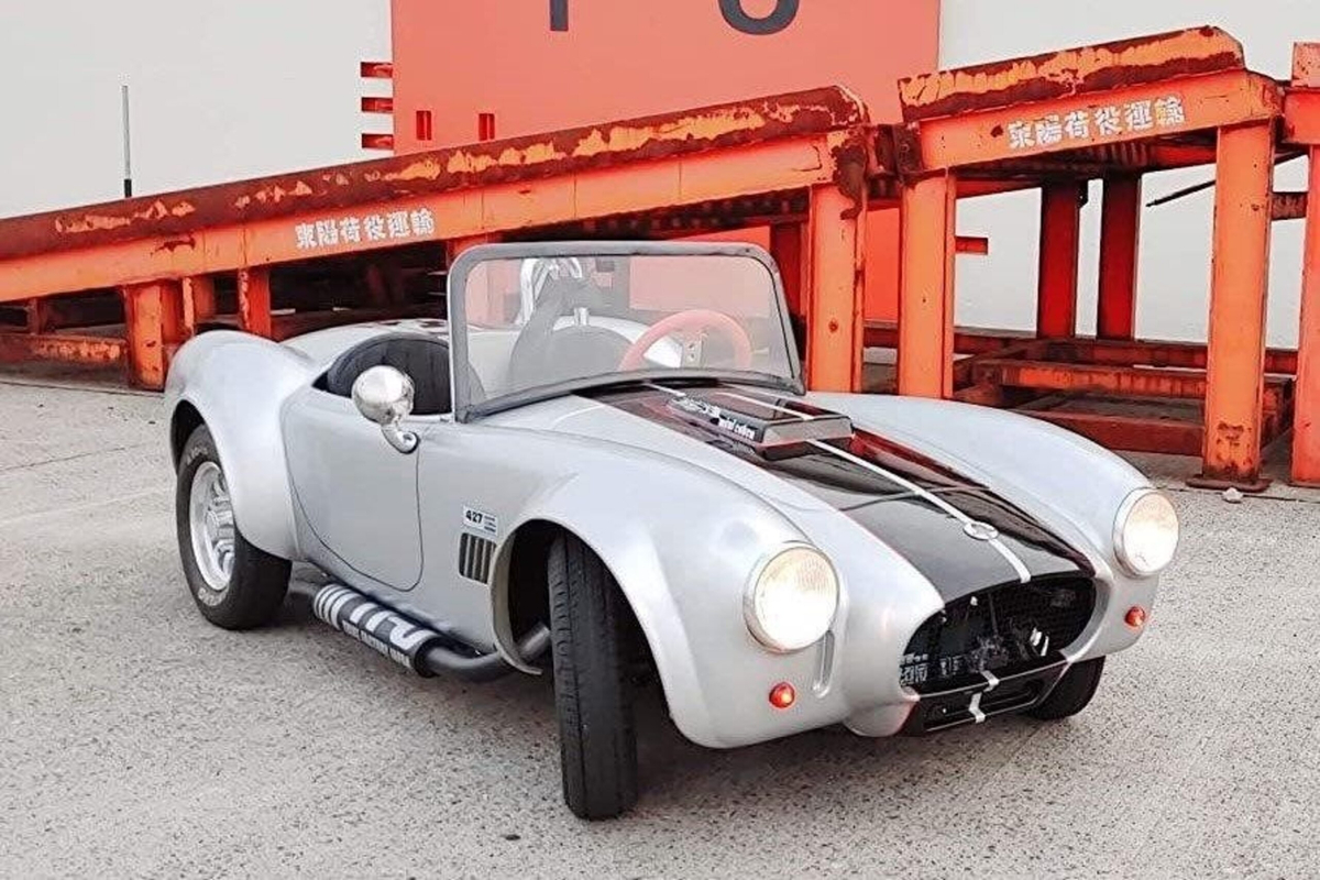 シェルビーコブラ オートフェッセル輸入車専門店愛知名古屋