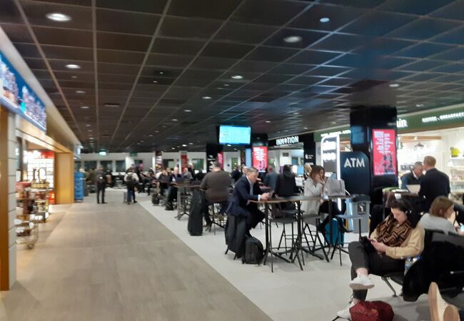 ロンドン・シティー空港 ロンドン・シティー・エアポートロンドンナビ