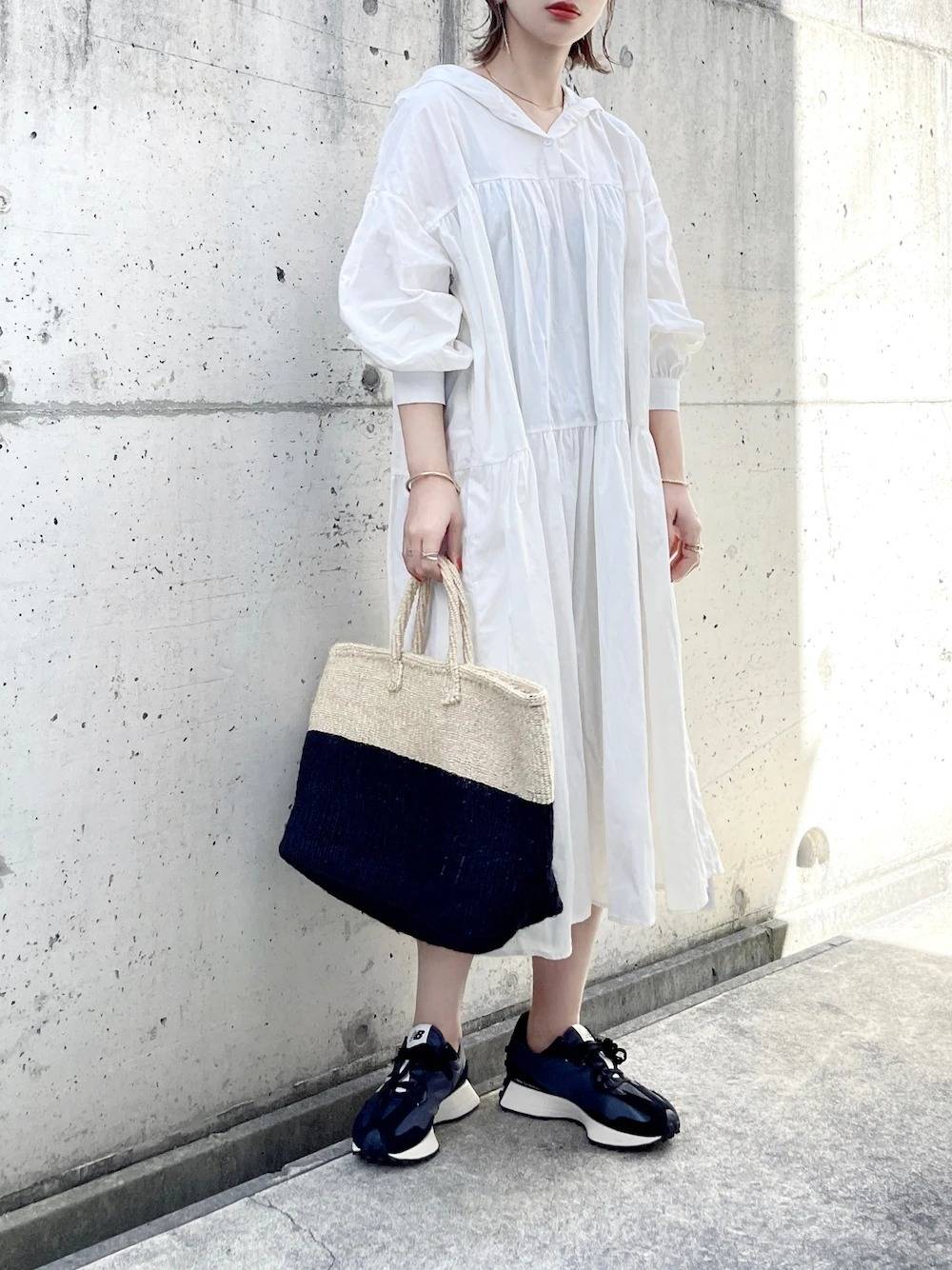 秋冬イチオシ！カラースニーカーコーデが流行ハルメク暮らしとお金