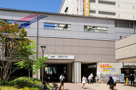 ご当地駅メロディー資料館-京王電鉄聖蹟桜ヶ丘駅