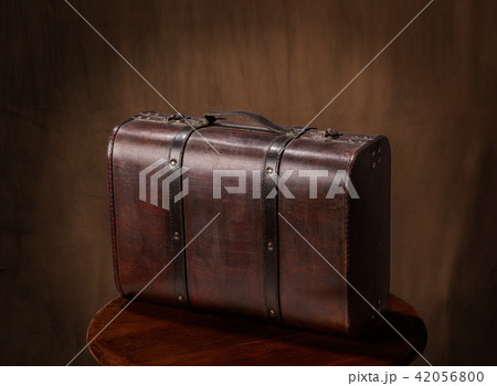 □古いスーツケース ＲＥＴＲＯ ビンティージ・レア□