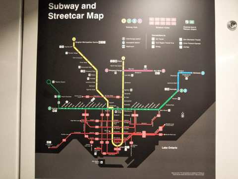 ナイアガラの滝 トロントからの行き方〜公共交通機関 GO