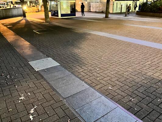 新横浜駅構内案内：JR横浜線『篠原口』のわかりやすい行き方株式会社くらしの友