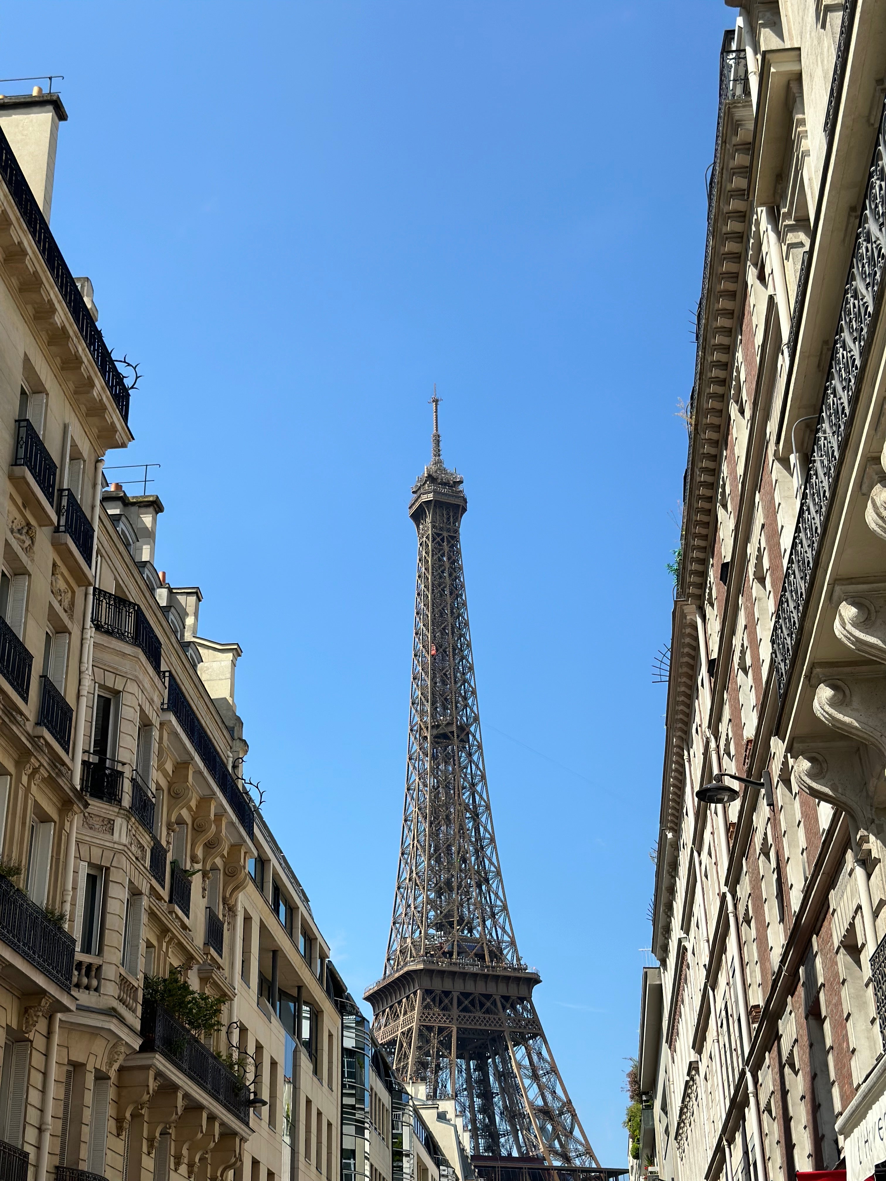 パリのエッフェル塔での楽しみ方を伝授します！！海旅 -UmiTaVi