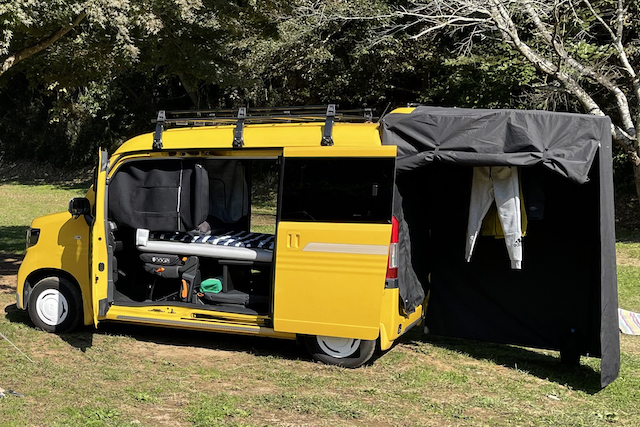 新型ステップワゴンで車中泊も快適にするポイントやグッズを紹介！ - ハピキャンキャンプ・アウトドア情報メディア