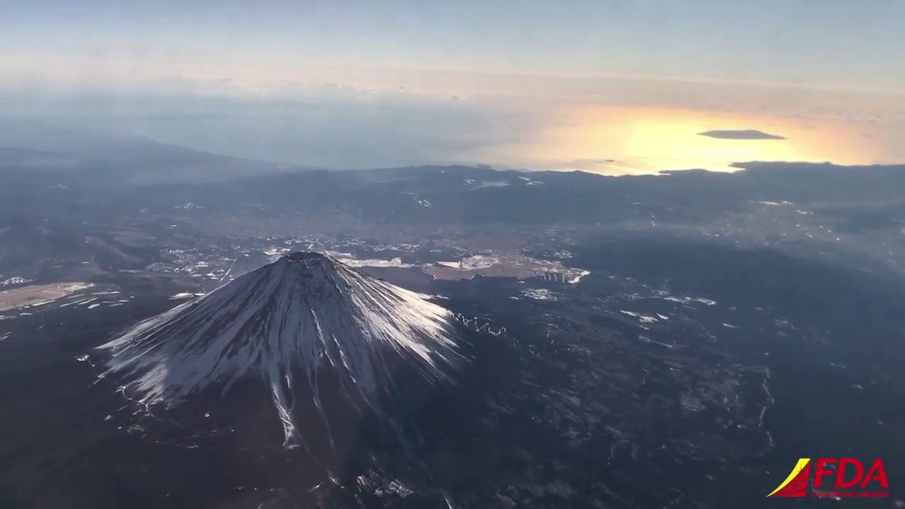 飛行機から見た富士山の写真・画像素材-Snapmart スナップマート