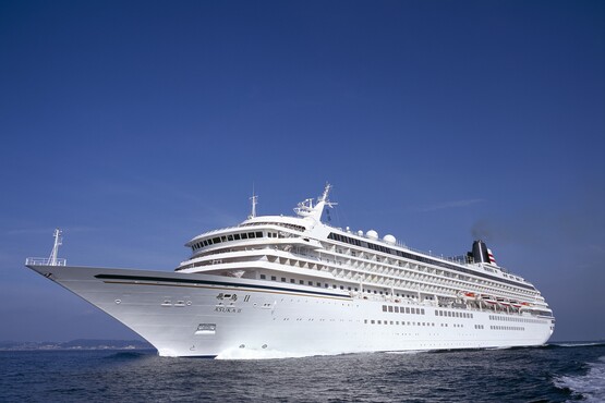 青海島観光汽船 おおみじまかんこうきせん ＞青海島の神秘の洞窟を満喫できる遊覧船萩・長門のおすすめ観光・レジャースポットなら旅色