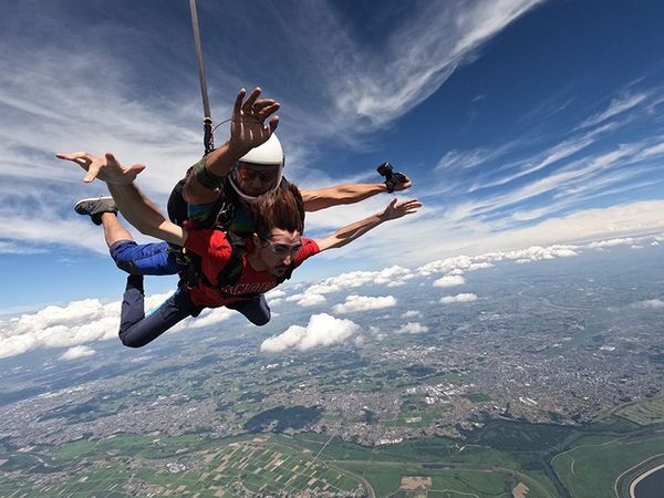 スカイダイビング記念バッジ贈呈キャンペーン中Alohawaii Tour JPNハワイオプション・ハワイオプショナルツアー予約専門会社