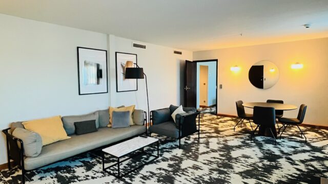 フランクフルト空港 直結ホテル滞在で快適に乗継ぎ：ヒルトン＆ヒルトンガーデンイン伊号