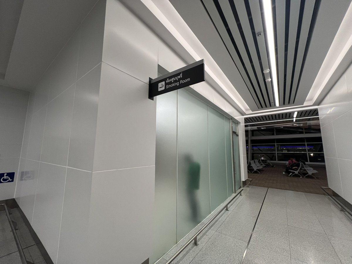 喫煙所情報 バンコク・スワンナプーム国際空港 BKK編