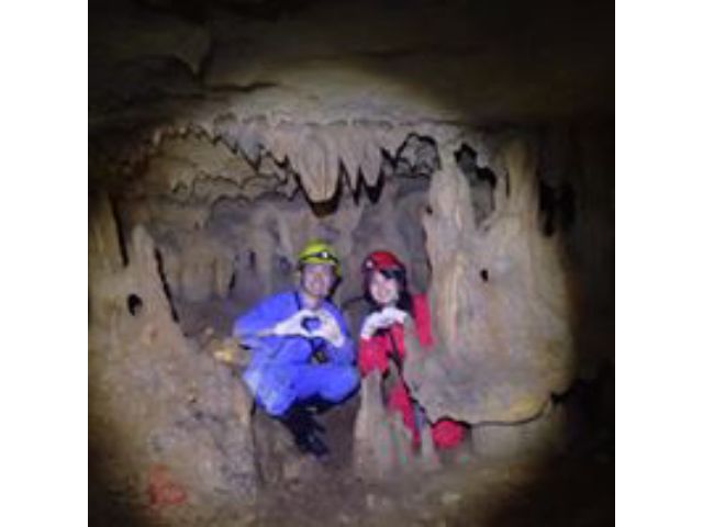 沖縄・宜野座村・ケイビング 手つかずの鍾乳洞へ！松田鍾乳洞を本格探検アソビュ