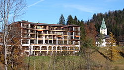 団塊夫婦のヨーロッパ紅葉を巡る旅 2016ハイライト ー岩峰をバックに楓が立ち並ぶ黄葉の名所・アホルンボーデンヘ』チロル オーストリア の旅行記・ブログby