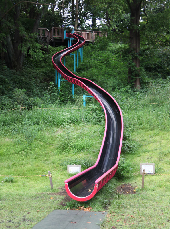 名物長い滑り台が４年ぶり再開 藤枝・蓮華寺池公園：中日新聞しずおかWeb