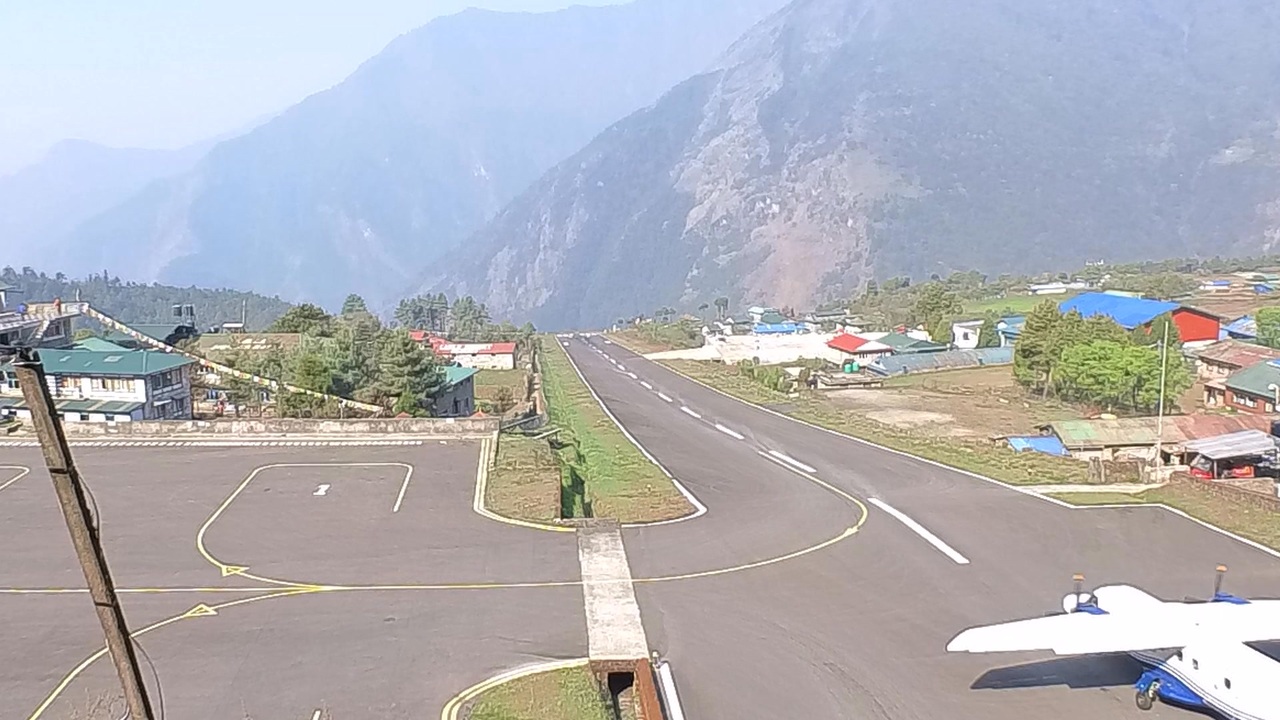 テンジン・ヒラリー空港、どんな空港？就航都市、フライト情報など、利用者ガイドFlyTeam フライチーム