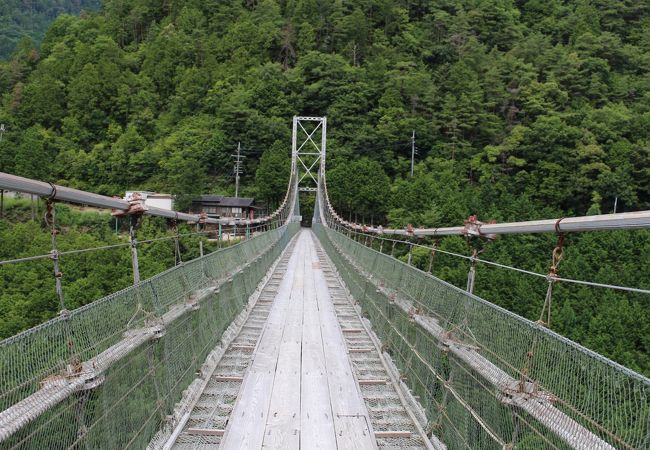 谷瀬の吊り橋 奈良県十津川村の写真素材221626898- イメージマート