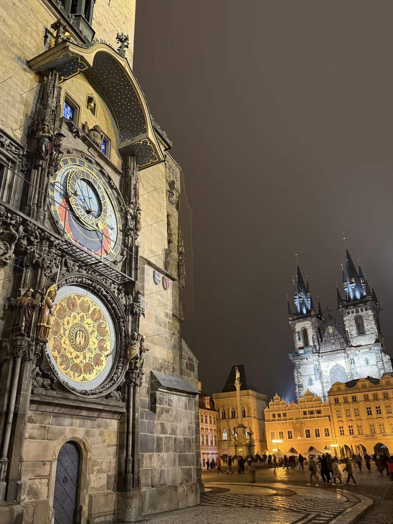 プラハ歴史地区のからくり時計の死神 チェコで 写真素材1049312- フォトライブラリ