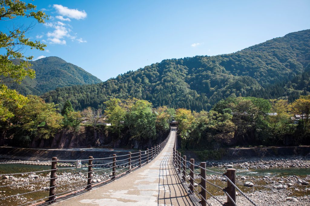 白川郷で12月観光！おすすめスポット10選VELTRA旅行ガイド