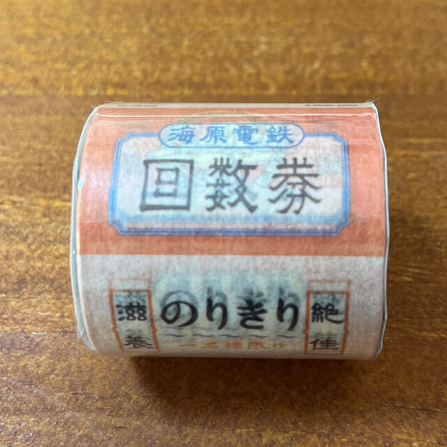 本日は再入荷した文房具を紹介します🙌🙌 こちらは釜爺が千尋に渡す切符デザインのメモになってます✍️ 千と千尋の神隠し好きの方へメッセージを書いたら喜んでくれること間違いなし！😂😂コレクションとして飾るのもおすすめです😊😊 千と千尋の神隠し 海原電鉄回数券