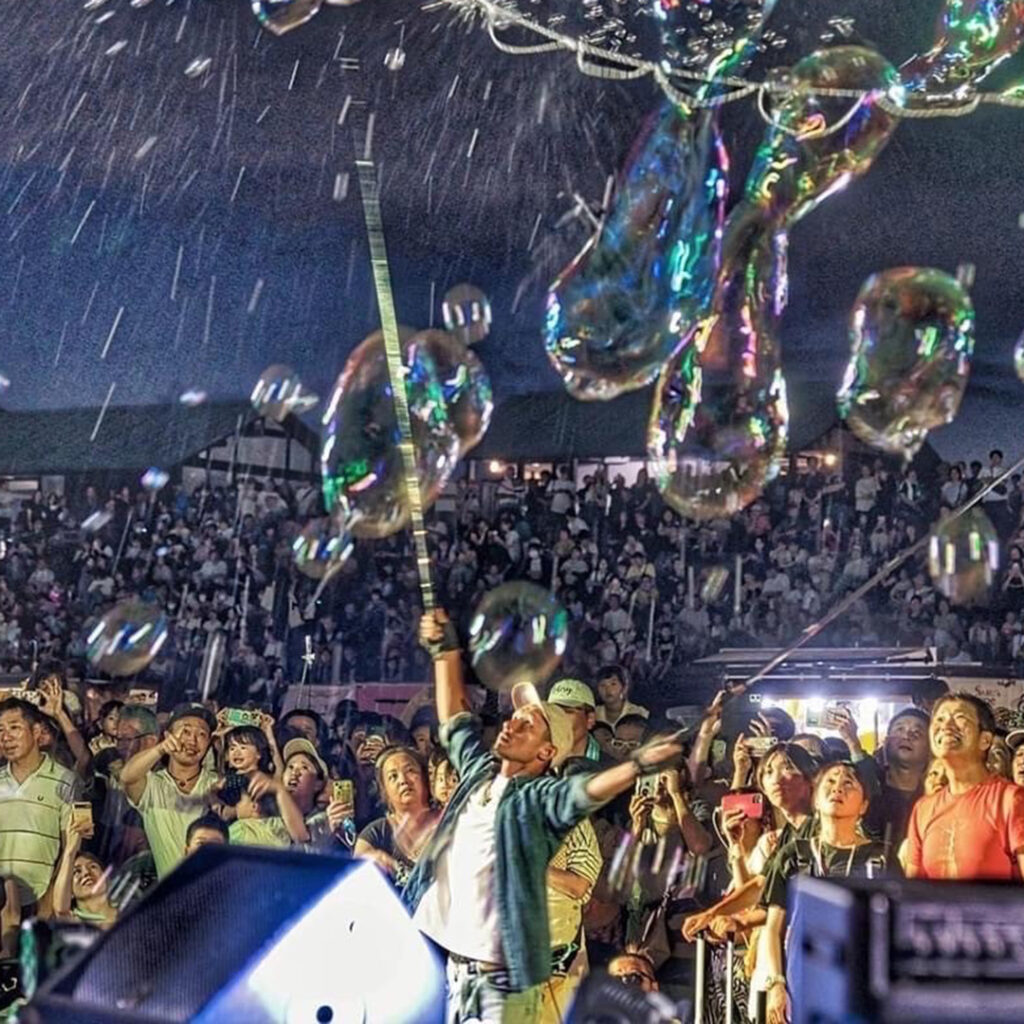 ナイトバブル。 出張シャボン玉ショー 2025年度最新版