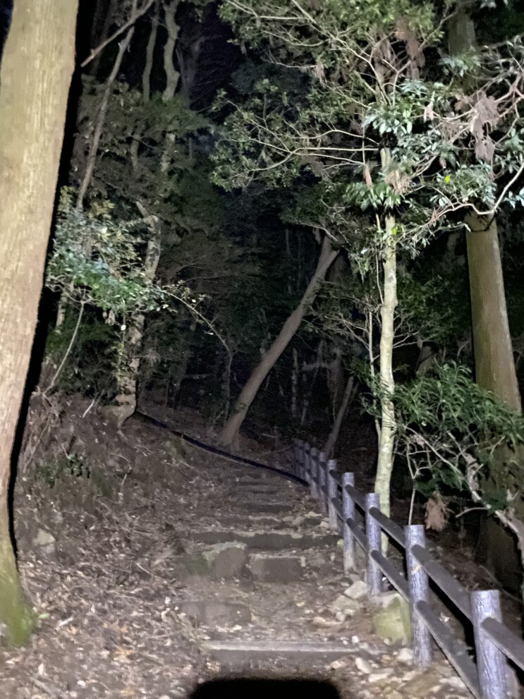 難易度別 ナイトハイクに向いている山と注意点 –