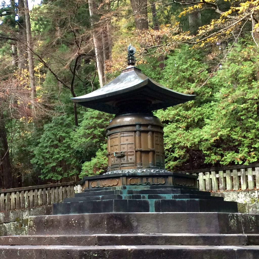 日光東照宮で都市伝説！徳川埋蔵金の真実は、あなた次第です！旅女子おきらくキャンピングカー生活