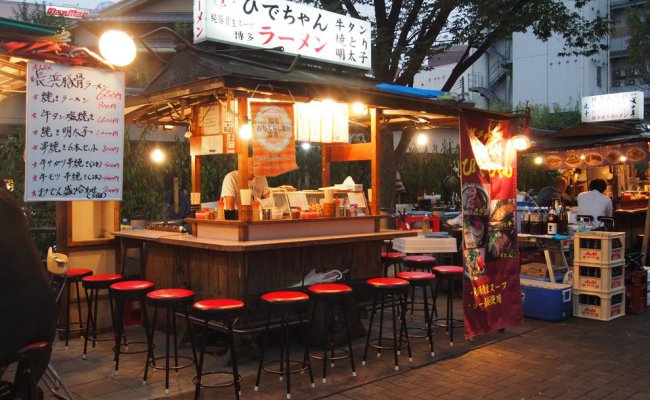 博多中洲屋台街を観光しよう！福岡名物屋台グルメの楽しみ方観光旅行ガイド トレンジョイ