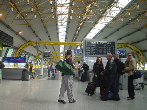 フィュミチーノ レオナルド・ダ・ヴィンチ 空港へ♪ :