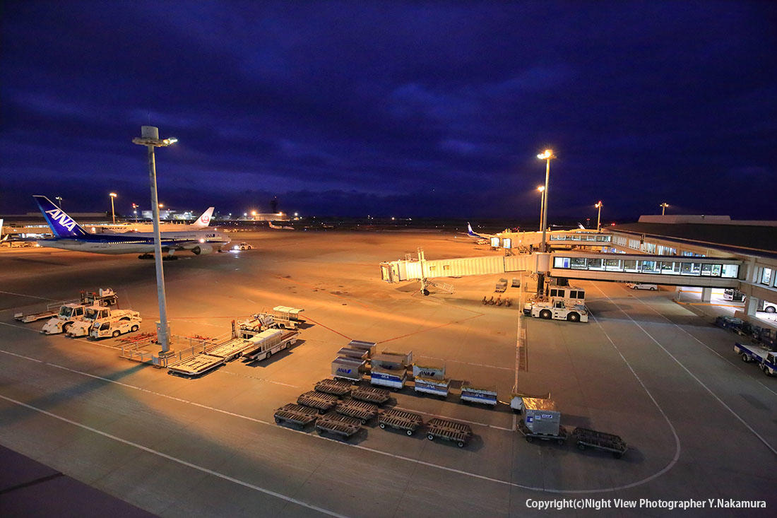 那覇空港にはひっそりとした展望デッキがある - 沖縄B級ポータル - DEEokinawa