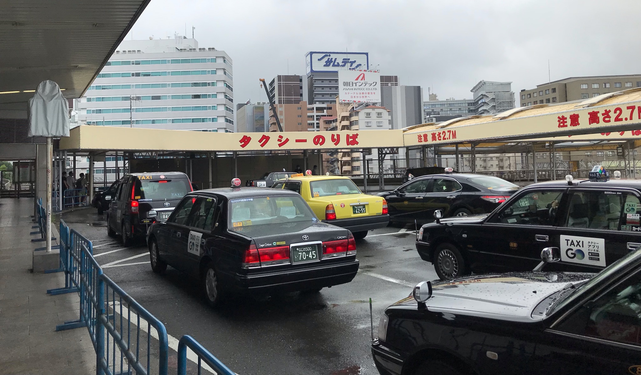 大阪駅タクシー乗り場案内！タクシーが便利な観光地ベスト3とは？大阪ルッチ