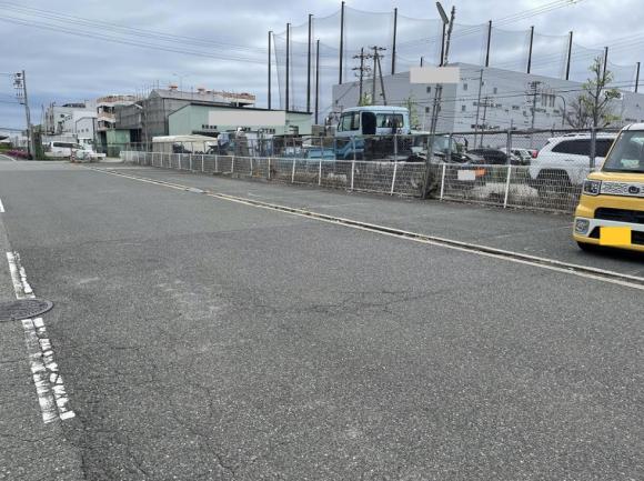 小林西2丁目駐車場 千島公園徒歩12分入口前 通行規制有り9:00~18:00予約制タイムズのB