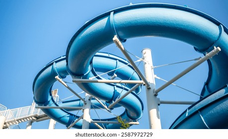 ウォータースライダーシルエット イラストの無料ダウンロードサイト「シルエットAC」