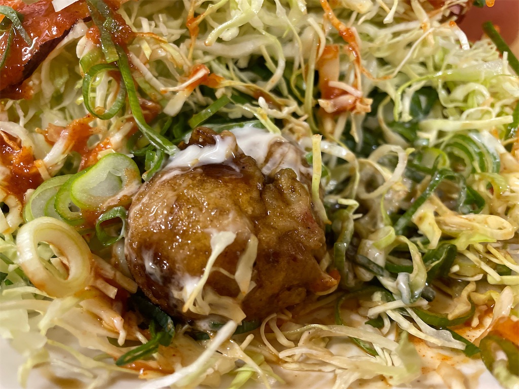 京都・酒場🍶島原たこ松いつかの旅グルメ⑨ｰ京都ｰ 京都飲み歩きのメインは島原にある蛸松さん🐙 最寄り駅は丹波口赤提灯が目印のカウンターのみの酒場です おでんは冬のみ 大根が美味しい時期だけとのこと