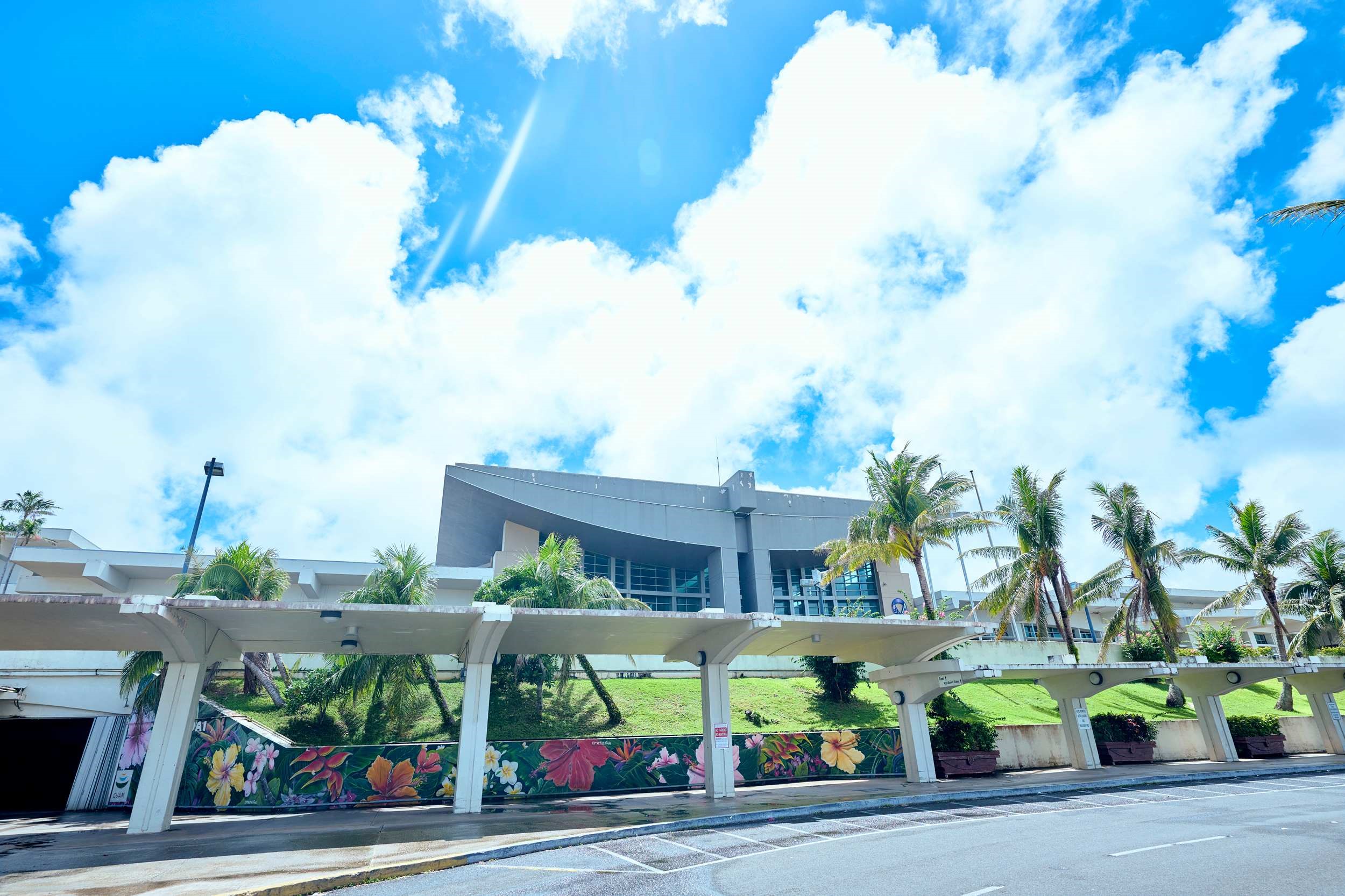 グアム旅行に必要な持ち物一覧現地調達できる？変圧器は