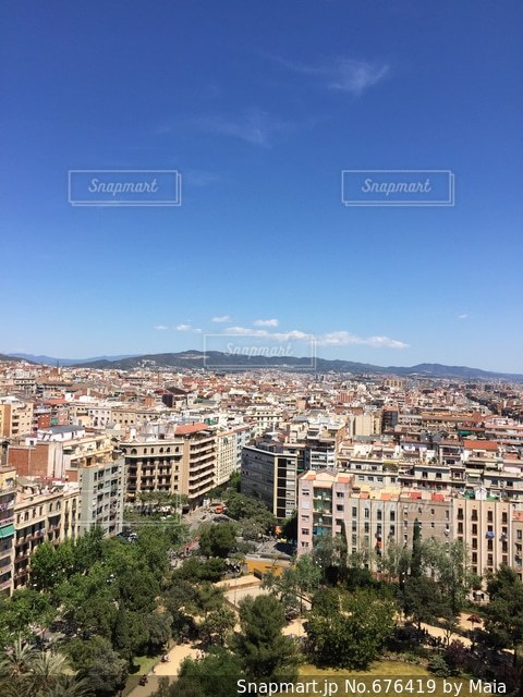 グエル公園から観たバルセロナ全景と地中海 写真素材1192556- フォトライブラリ