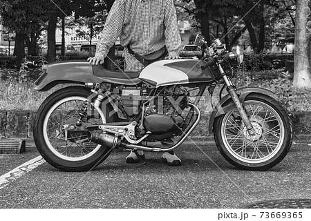 バイクのシート加工 ローダウンなど のやり方とコツ！ポジション変更で快適ライディングを二輪＆四輪指導員mysimasima