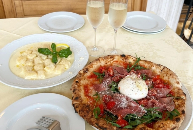 52Fの絶景！森タワーのラウンジ＆レストランで過ごす特別なひと時るるぶ&more