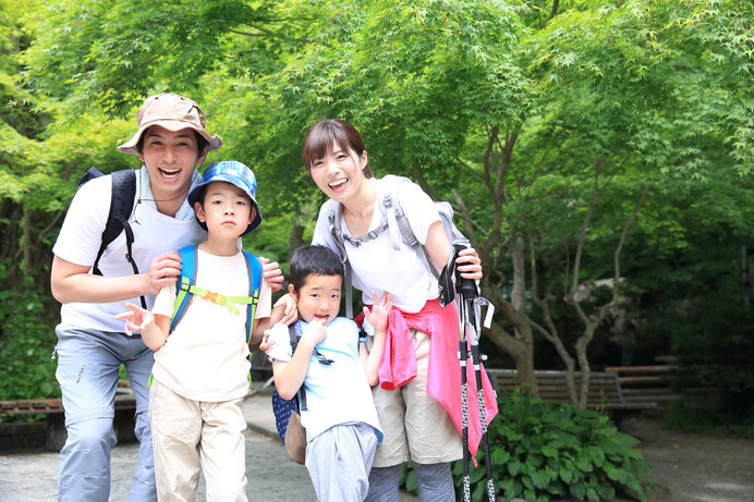 軽く背負って負担を軽減。暑い季節に欠かせない、軽量化目線の登山コーデYAMAP STORE ヤマップストア