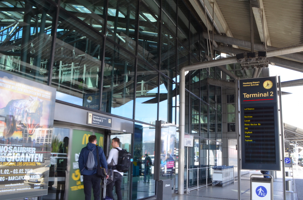 ハンブルク空港エアポートラウンジHamburg Airport LoungeJAYU LIFE