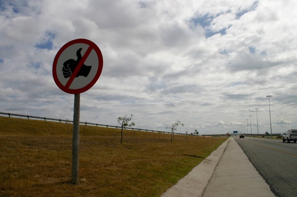 世界の道路標識一覧