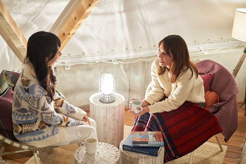 11 5 土 家族でグランピングへ！ リバーシブルのボアコートが小旅行にも便利日めくり7daysコーデ⑥–